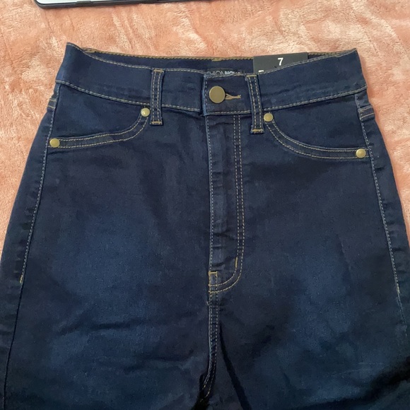 Fashion Nova - Picture 2 of 4